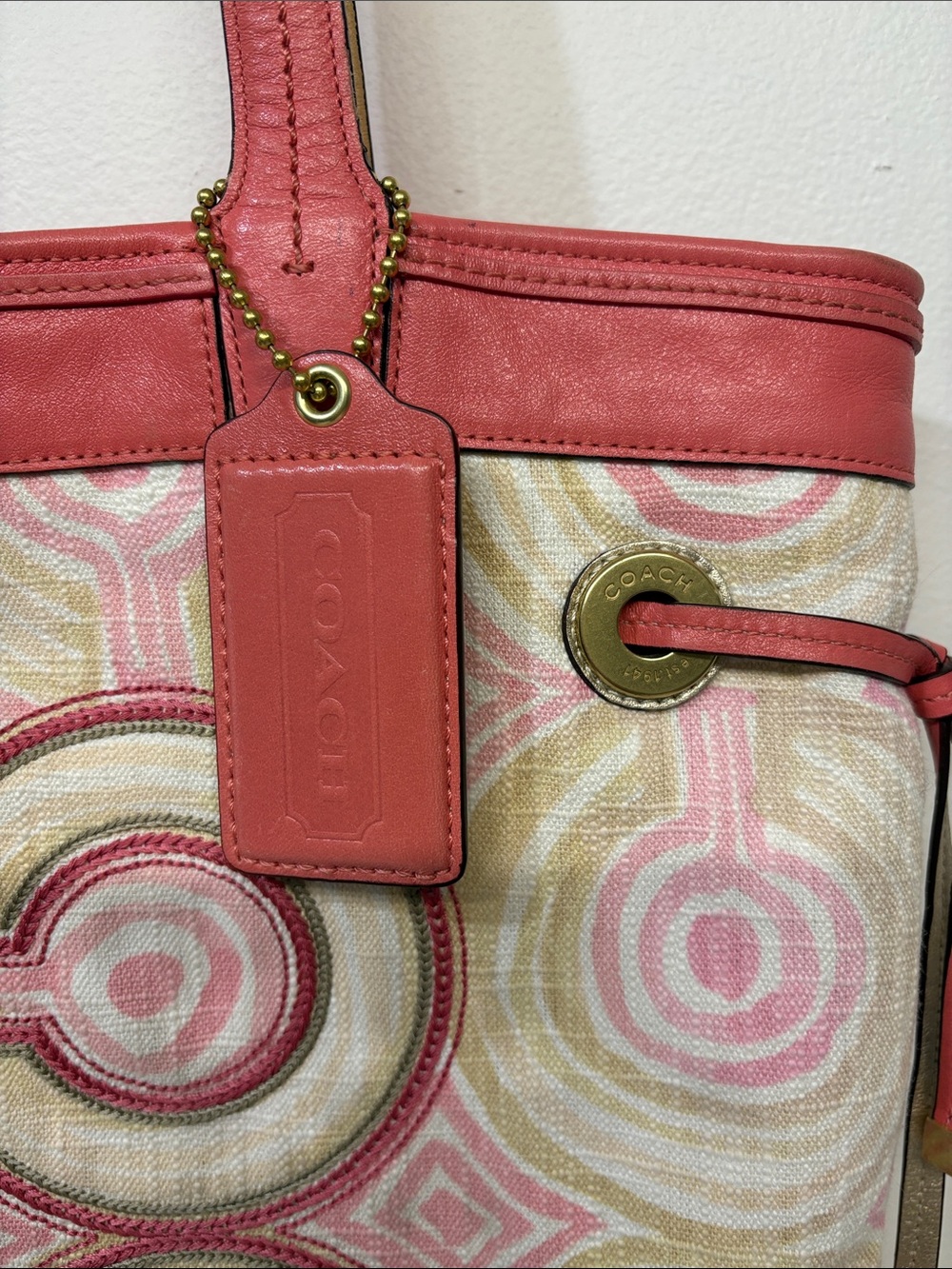 COACH Tote - Picture 2 of 16